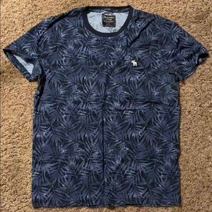 Men’s Abercrombie Floral Print Tee, Small
